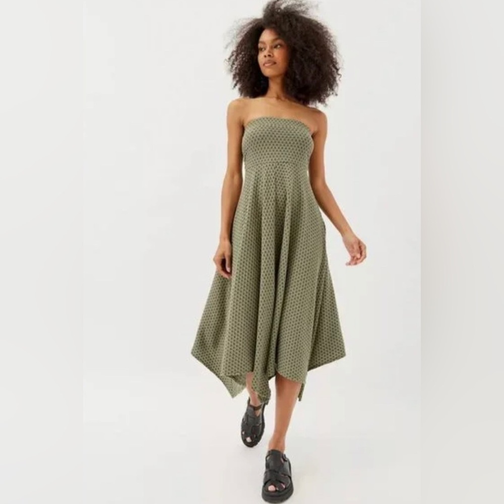 URBAN OUTFITTERS Madison green Textured Strapless Midi Dress XS